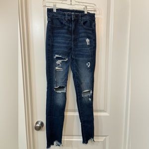 American Eagle Next level Stretch High Rise distressed Jegging size 2 short